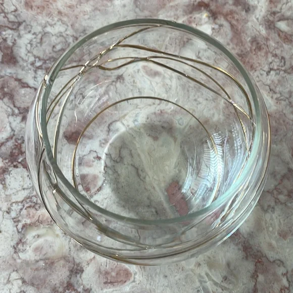 EUC~Elegant Gold-Accented Glass Bowl Candle Holder - Picture 2 of 5